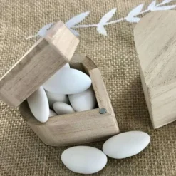 Badaboum Boite Dragees Coeur En Bois Naturel