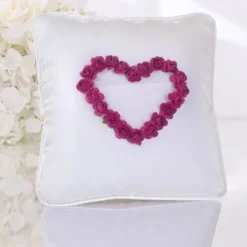 Badaboum Coussin Porte Alliance En Tissu Satin Avec Coeur Fuchsia